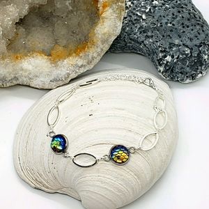 Mermaid Scale Oval Bracelet~ Fuschia